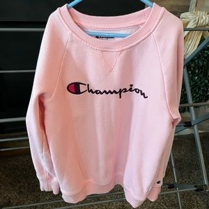 Girl’s champion sweatshirt